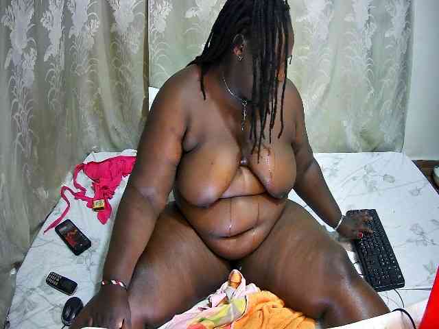 chubby-cherry webcam