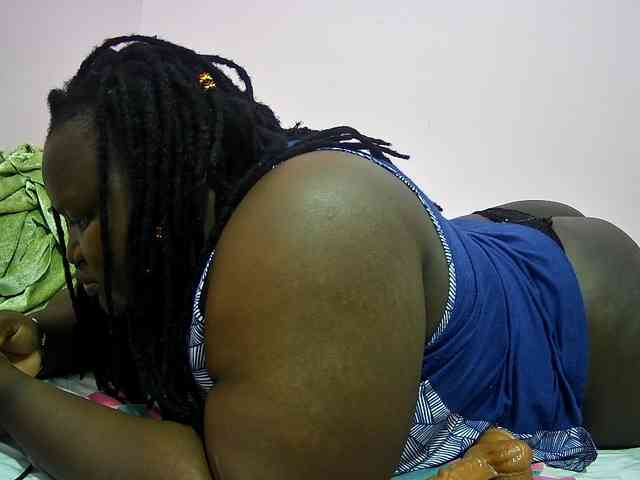 chubby-cherry webcam