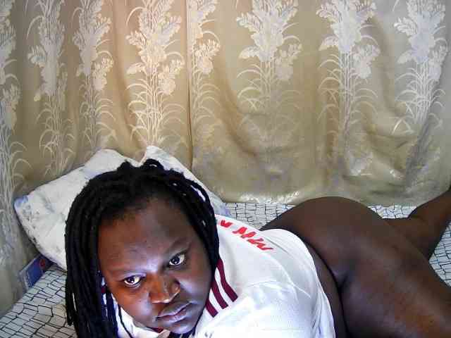 chubby-cherry webcam