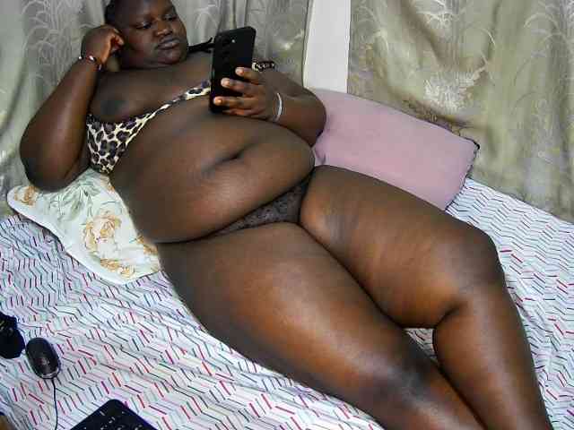 chubby-cherry webcam