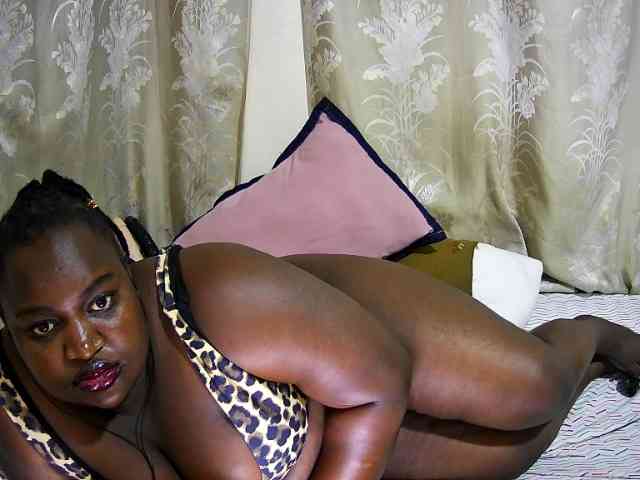 chubby-cherry webcam