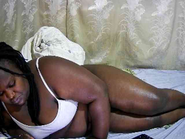 chubby-cherry webcam