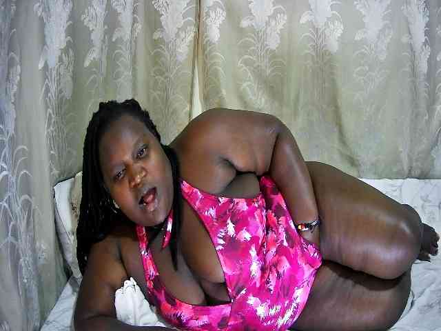 chubby-cherry webcam