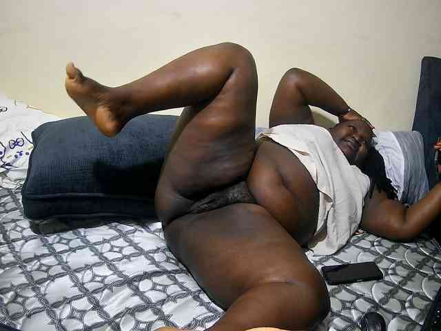 chubby-cherry webcam