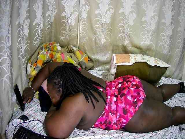 chubby-cherry webcam