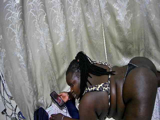 chubby-cherry webcam