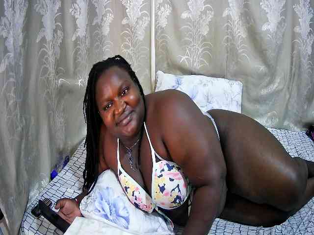 chubby-cherry webcam
