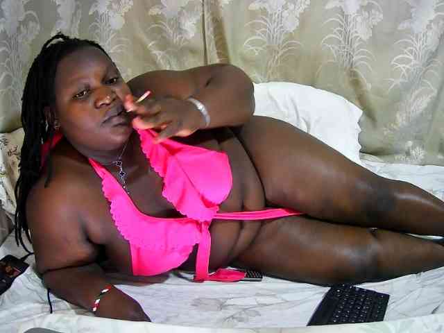 chubby-cherry webcam
