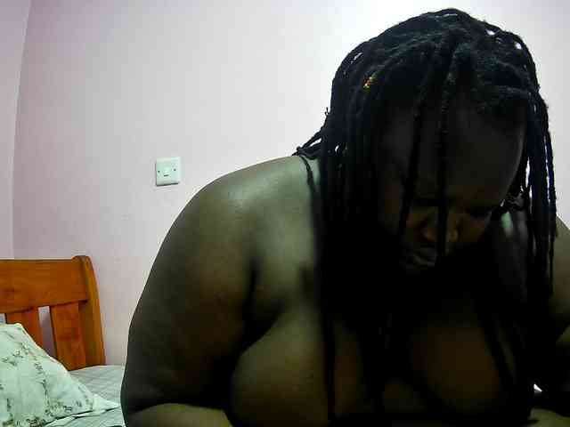 chubby-cherry webcam