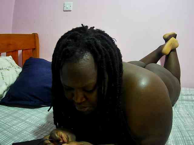 chubby-cherry webcam