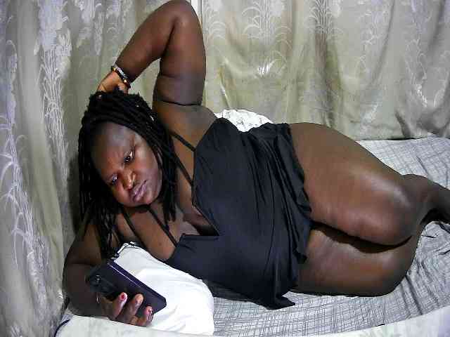 chubby-cherry webcam