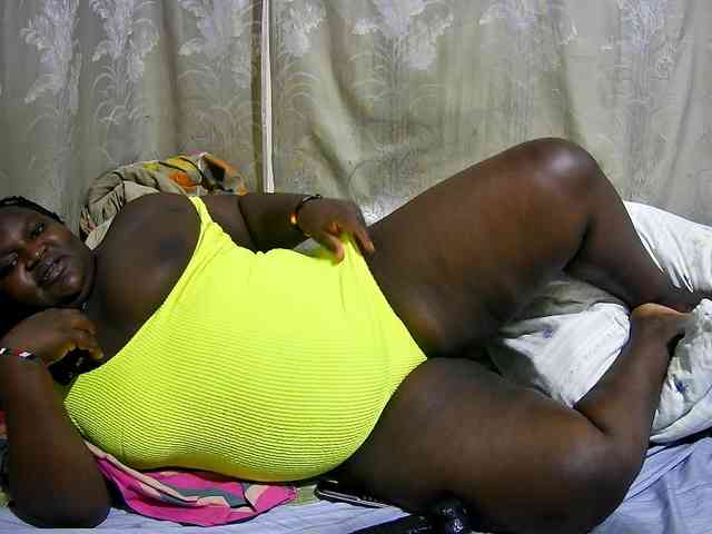 chubby-cherry webcam