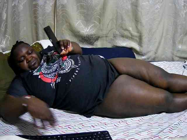 chubby-cherry webcam