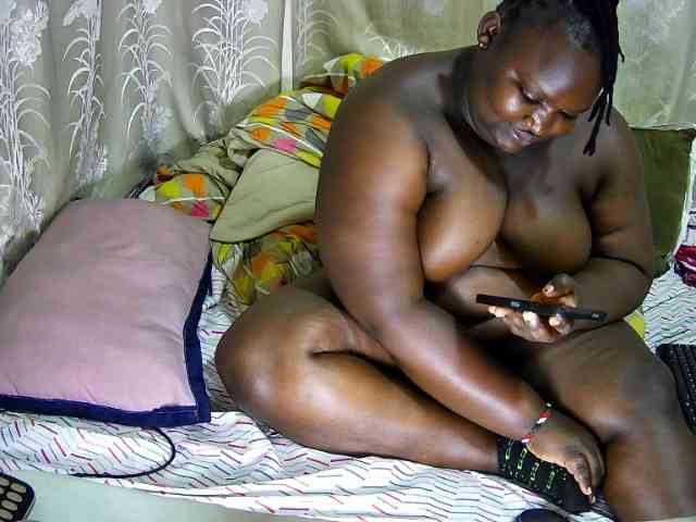 chubby-cherry webcam