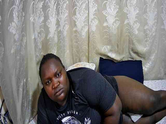 chubby-cherry webcam