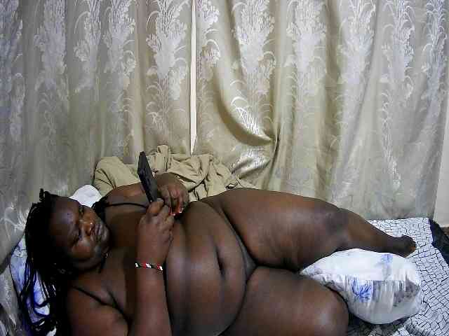 chubby-cherry webcam