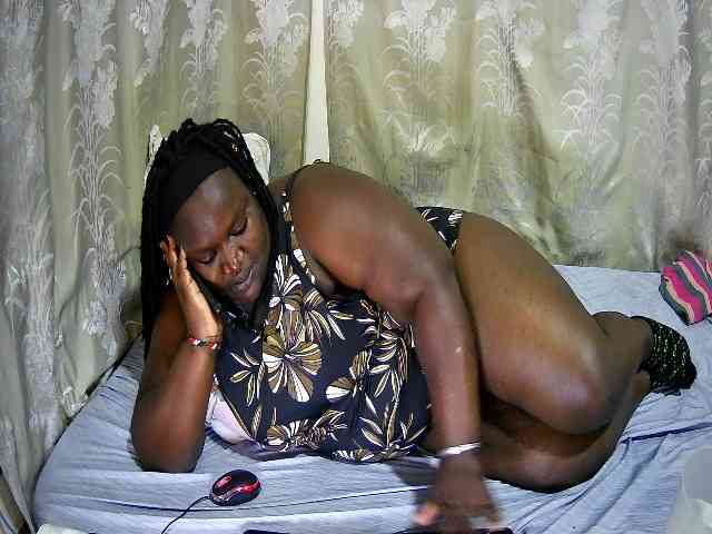 chubby-cherry webcam