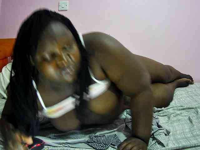chubby-cherry webcam