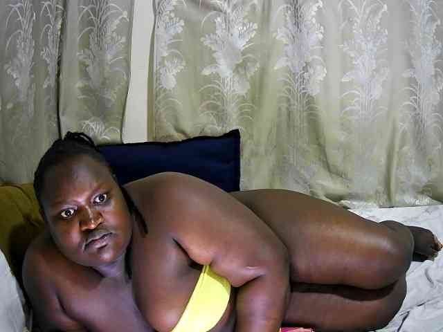 chubby-cherry webcam