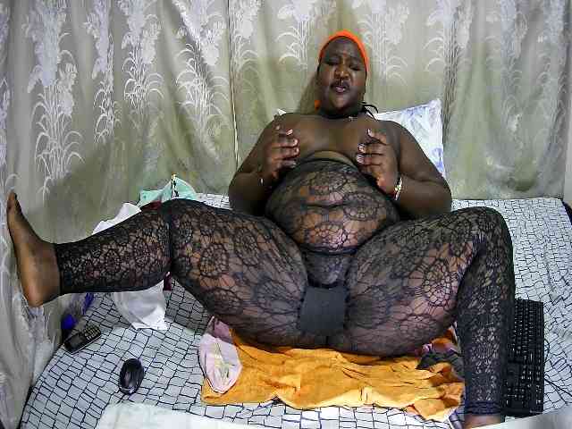 chubby-cherry webcam