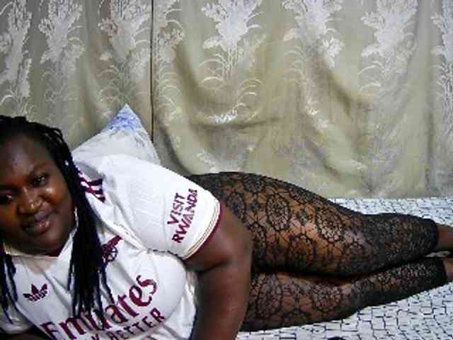 chubby-cherry webcam