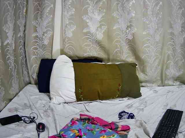 chubby-cherry webcam