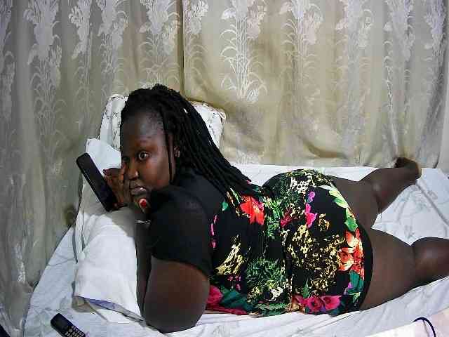 chubby-cherry webcam