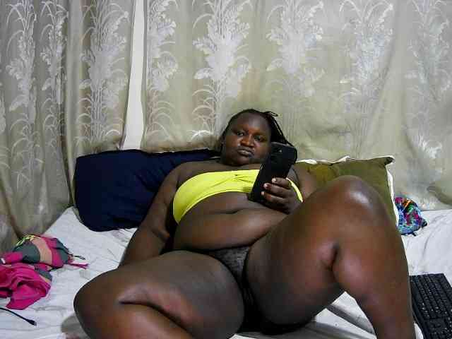 chubby-cherry webcam