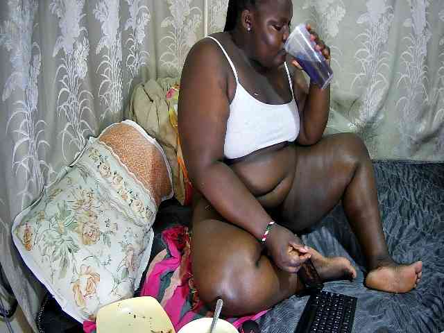 chubby-cherry webcam