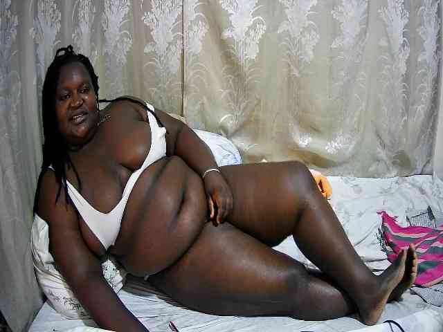 chubby-cherry webcam
