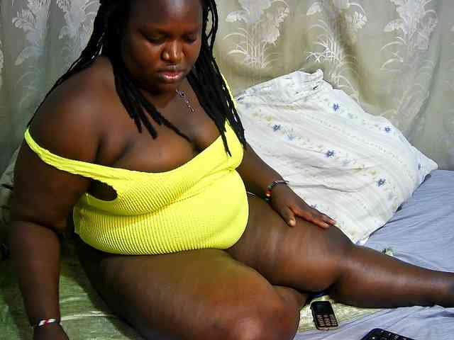 chubby-cherry webcam