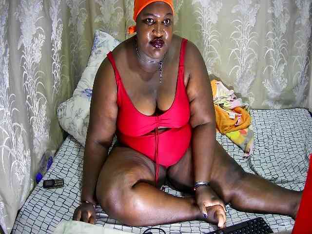 chubby-cherry webcam