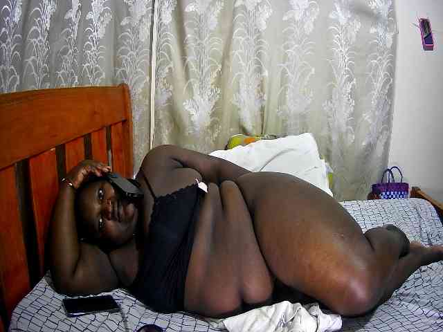 chubby-cherry webcam