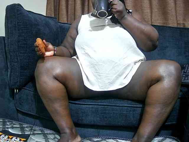chubby-cherry webcam
