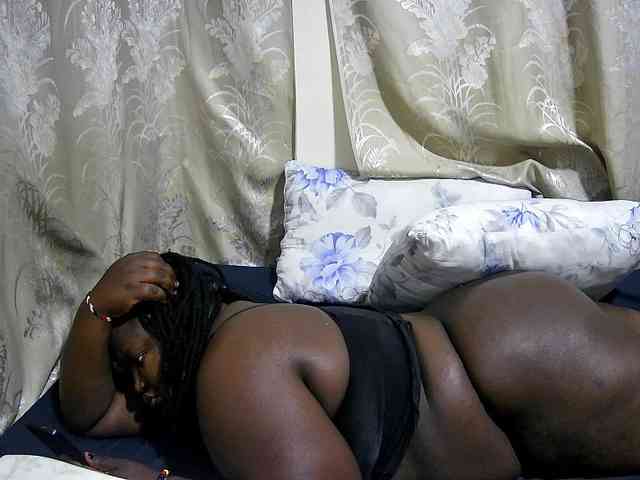 chubby-cherry webcam