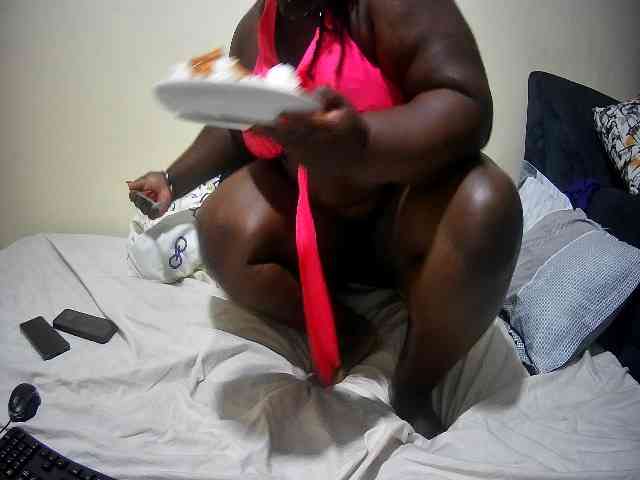 chubby-cherry webcam