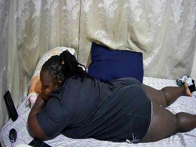 chubby-cherry webcam