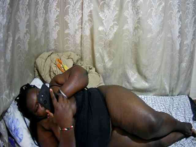 chubby-cherry webcam