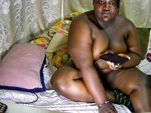 chubby-cherry webcam