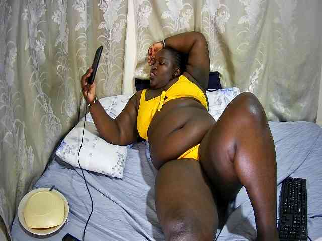 chubby-cherry webcam