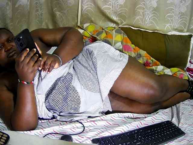 chubby-cherry webcam