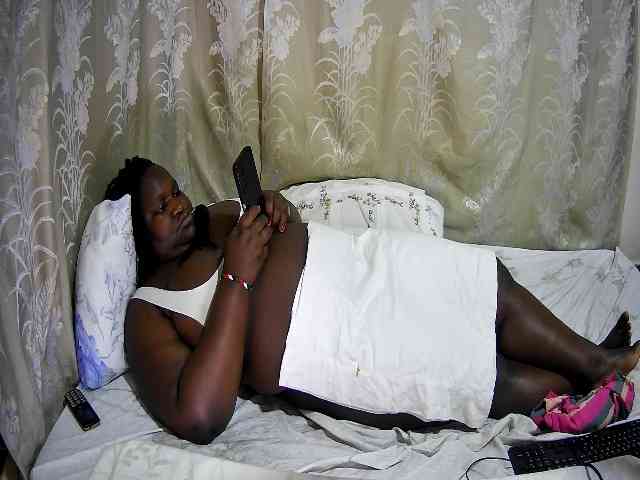 chubby-cherry webcam