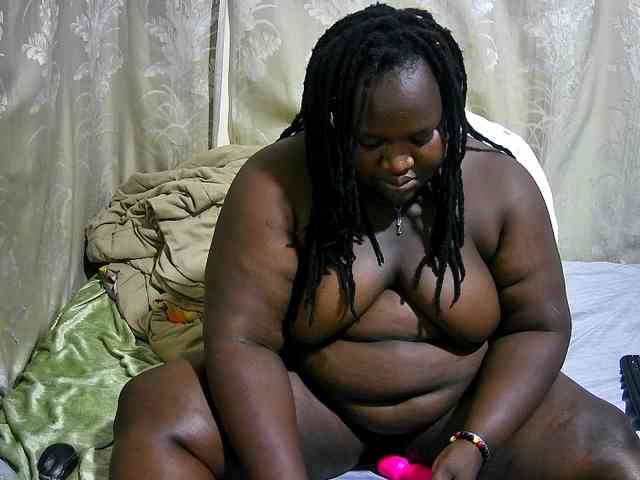 chubby-cherry webcam