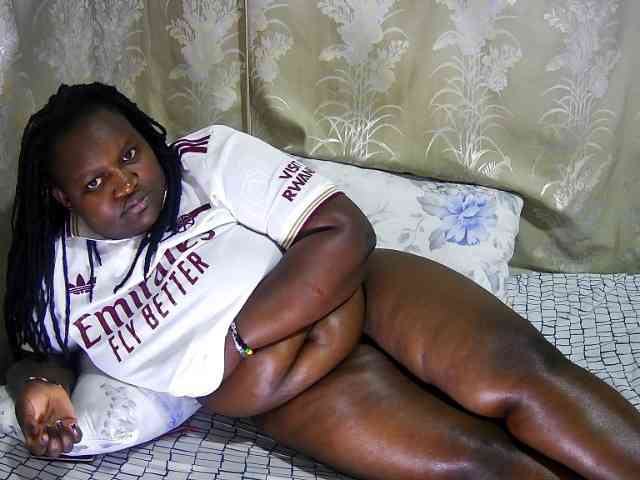 chubby-cherry webcam