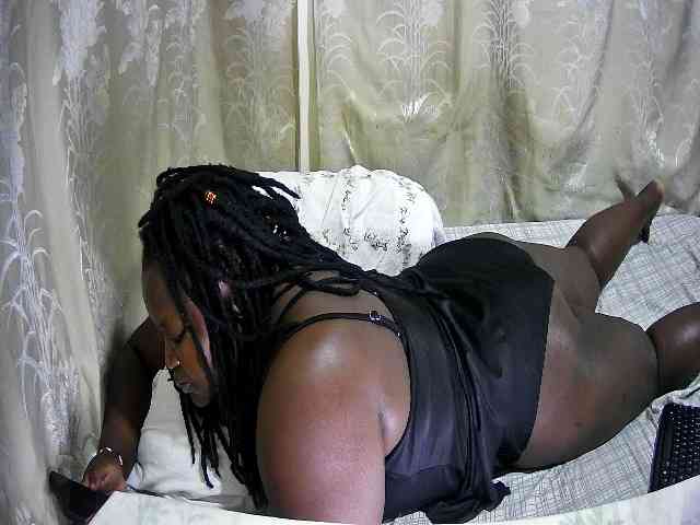 chubby-cherry webcam