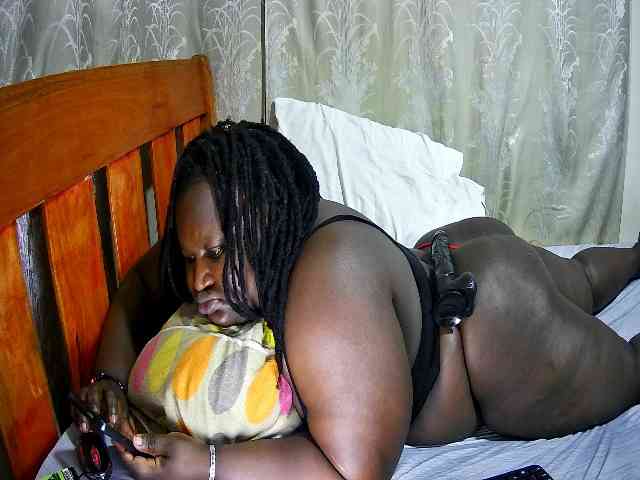 chubby-cherry webcam