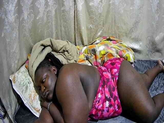 chubby-cherry webcam