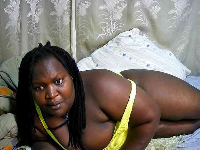 chubby-cherry webcam