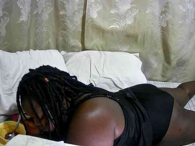 chubby-cherry webcam