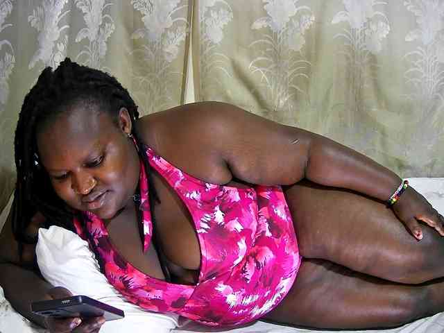 chubby-cherry webcam